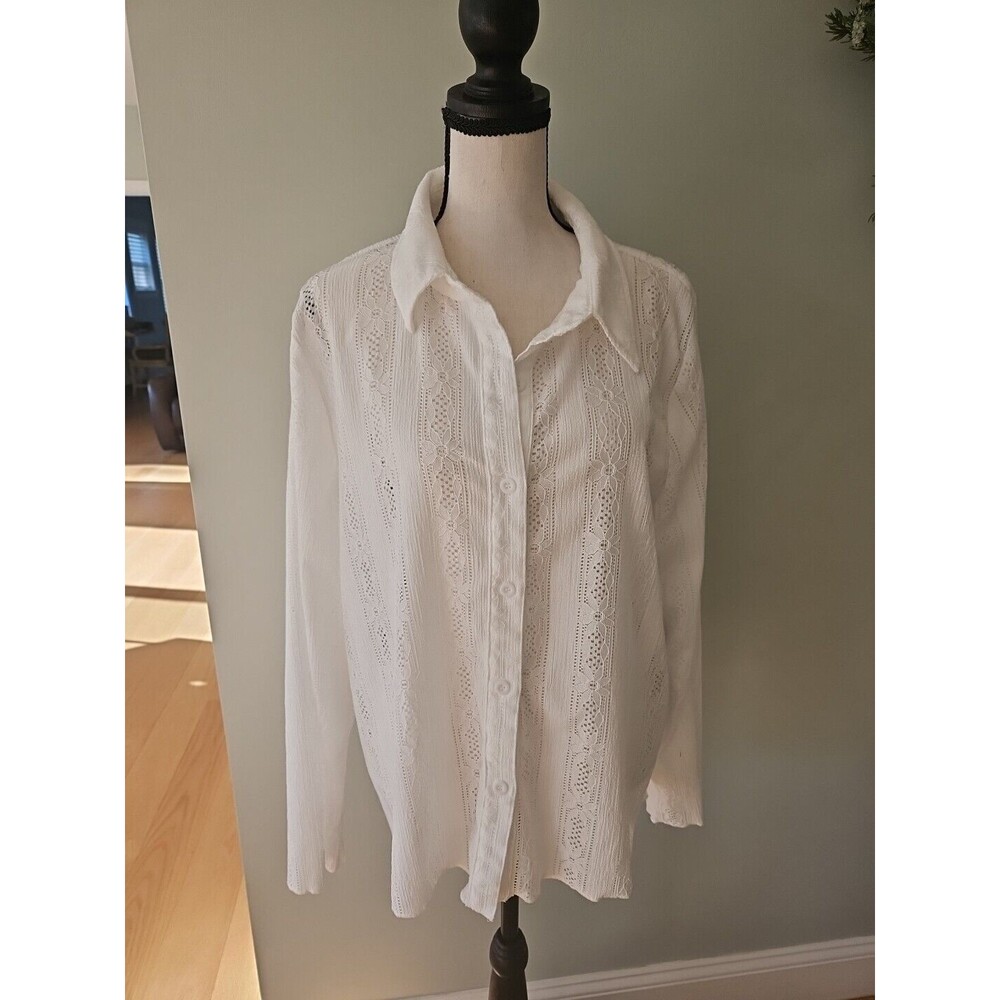 LELIS Floral Lace open weave Button Down Top, women's‎ Size Large white